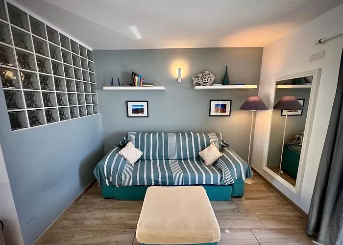 Ocean's Whisper * Puerto de Santiago