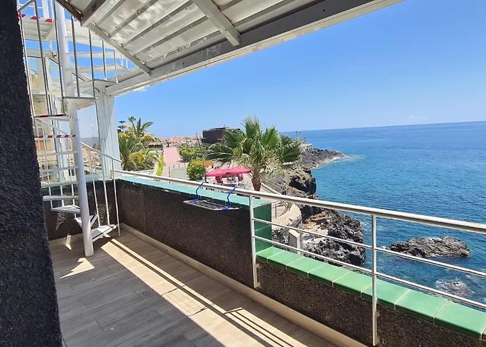 Ocean's Whisper * Puerto de Santiago