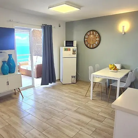 Ocean's Whisper Appartement *